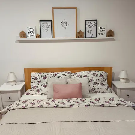 شقة Ema دونوفالي