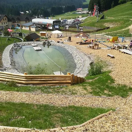 Апартаменты Ema Доновалы